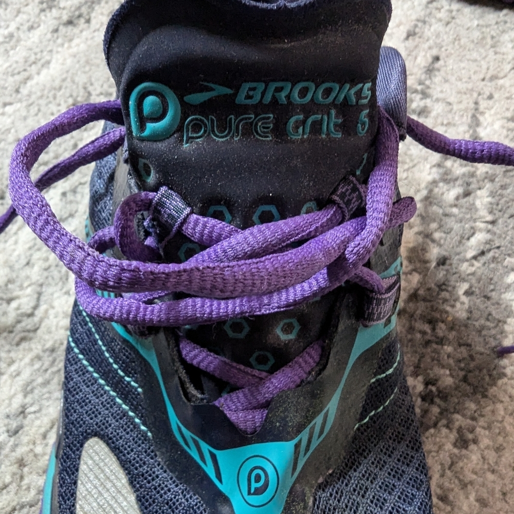 Worn 1 time! Brooks Puregrit 5, w's 9.5